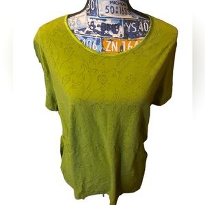 Women’s floral cutout short sleeve T shirt